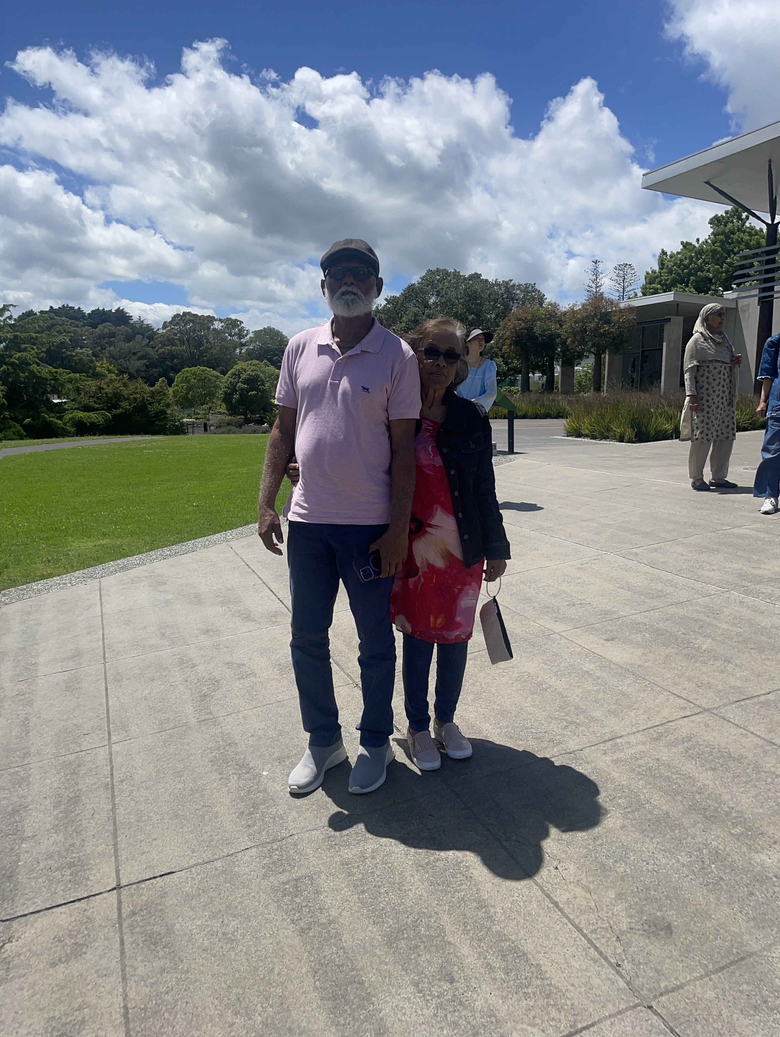 DK & Maya at the gardens